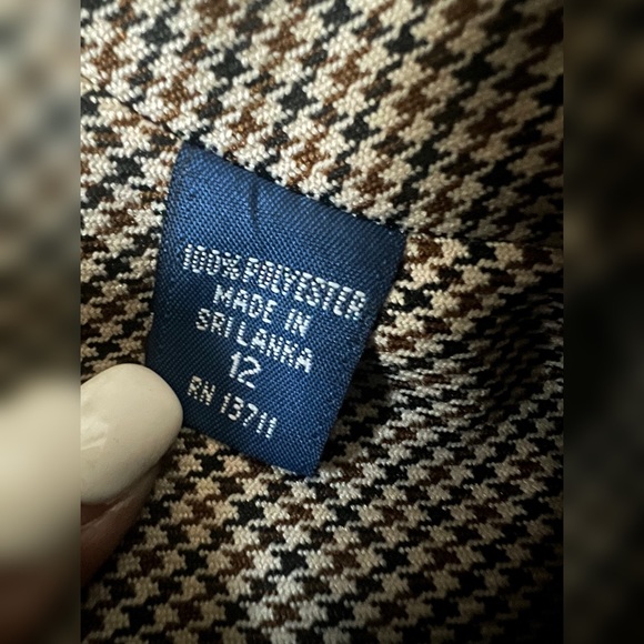 Beautiful Brown and Navy Karen Scott Blazer - Picture 5 of 5